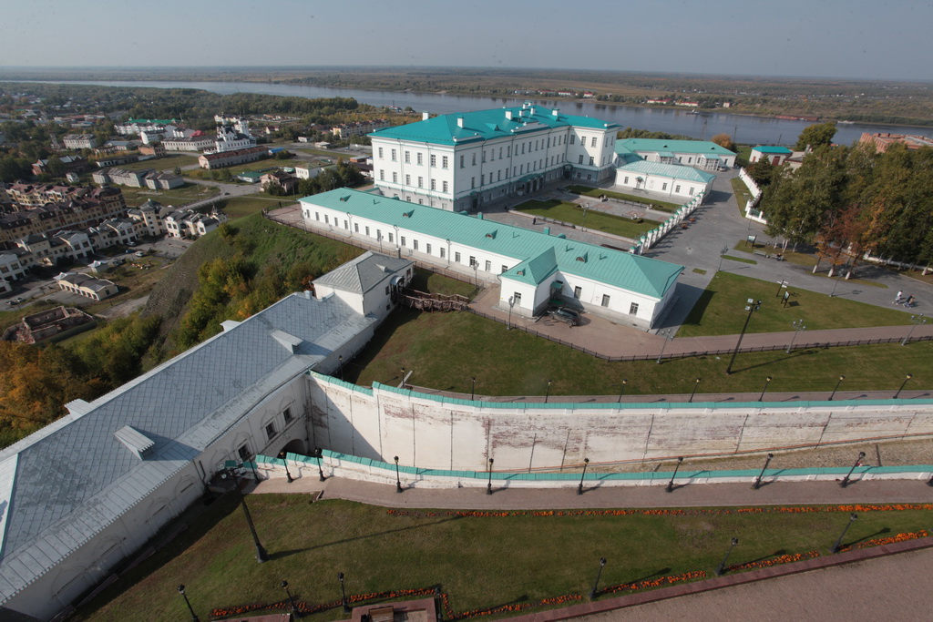 Дворец Наместника